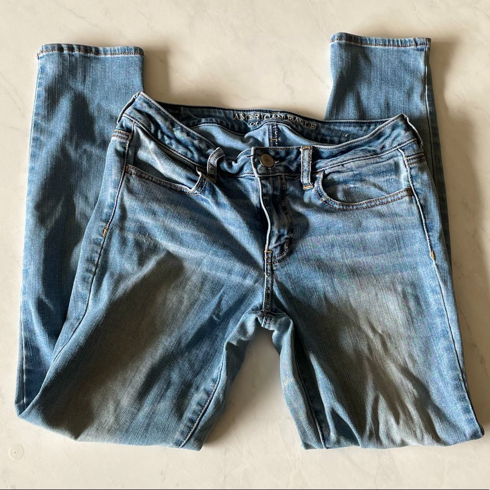 American Eagle Light Blue Washed Stretch Mid Rise Jeans